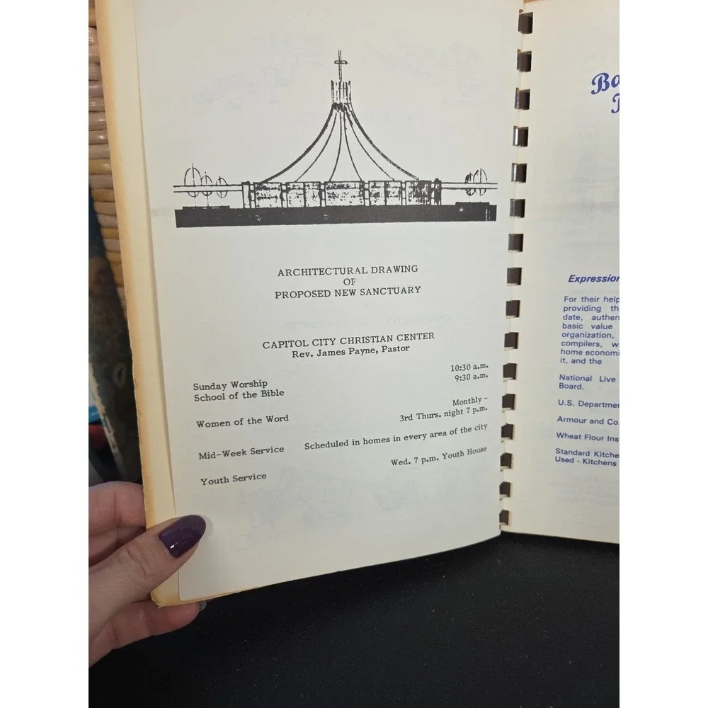 Capitol City Christian Center‎ Cookbook Little Rock, Arkansas 1982 Spiral